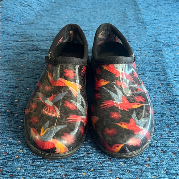 Sloggers hummingbird Print Slip-On garden shoes size 9 - Picture 1 of 6